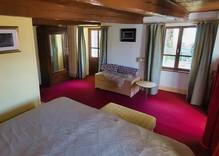 Stones And Pines Chalet