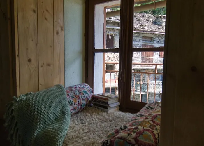 Stones And Pines Chalet